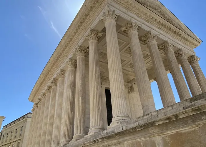 Flamingo Gare Centre Nîmes