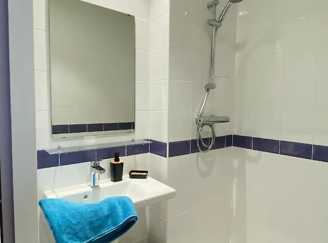 Hostel Flamingo Gare Centre Nîmes