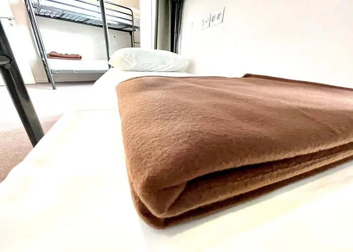 Flamingo Gare Centre Nîmes