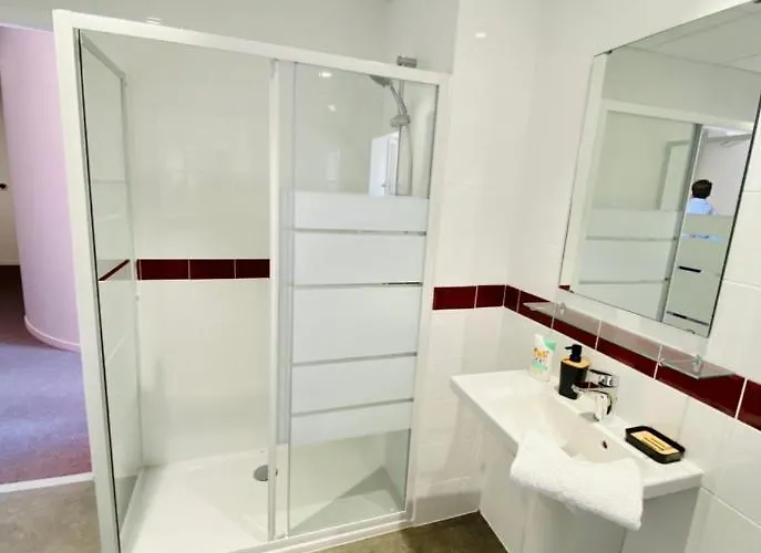 Flamingo Gare Centre Nîmes